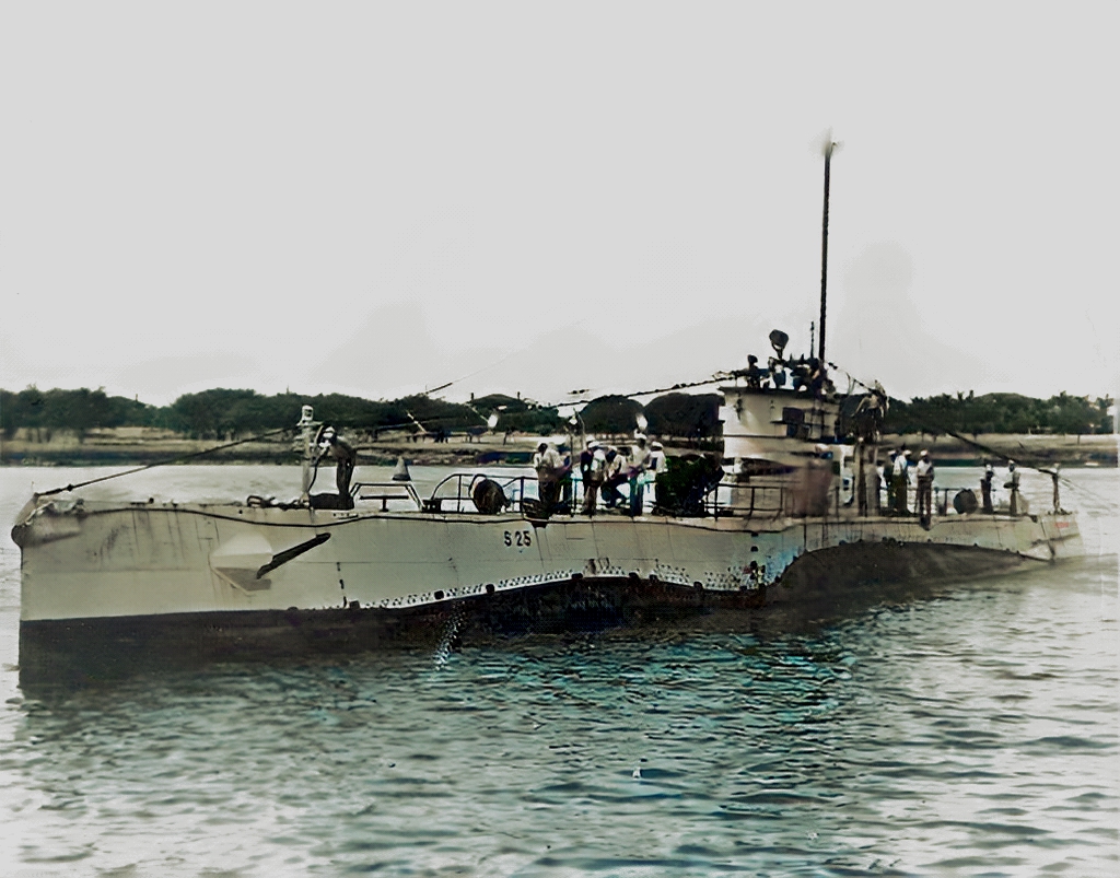S-25 possibly off New London, CT., during 1923 - 24.